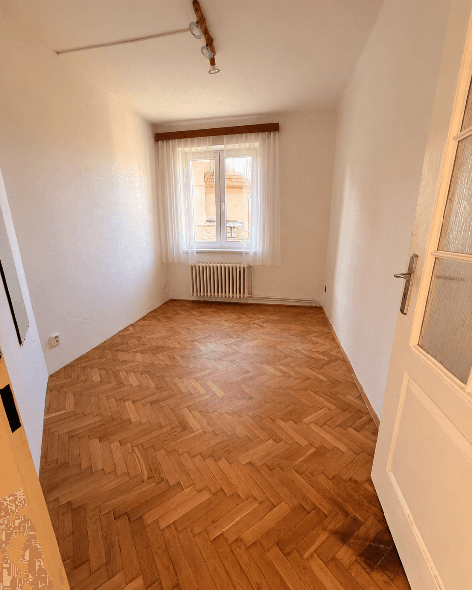 Pronájem bytu 4+1 95 m², Bedřicha Smetany, Český Brod, Středočeský kraj Pronájem bytu 4+1 95 m², Bedřicha Smetany, Český Brod, Středočeský kraj