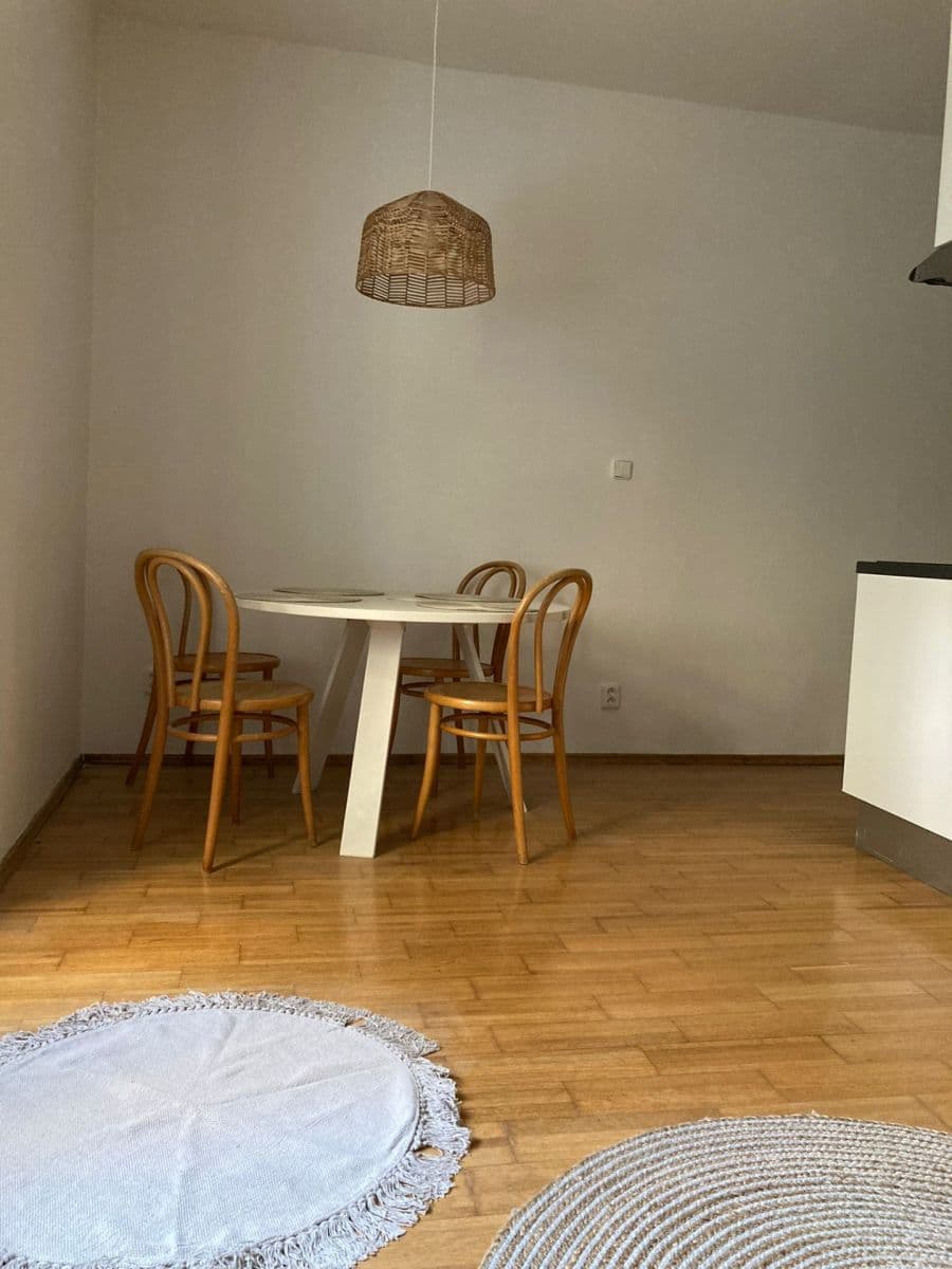 Pronájem bytu 1+kk 34 m², Na Hutích, Praha, Praha Pronájem bytu 1+kk 34 m², Na Hutích, Praha, Praha