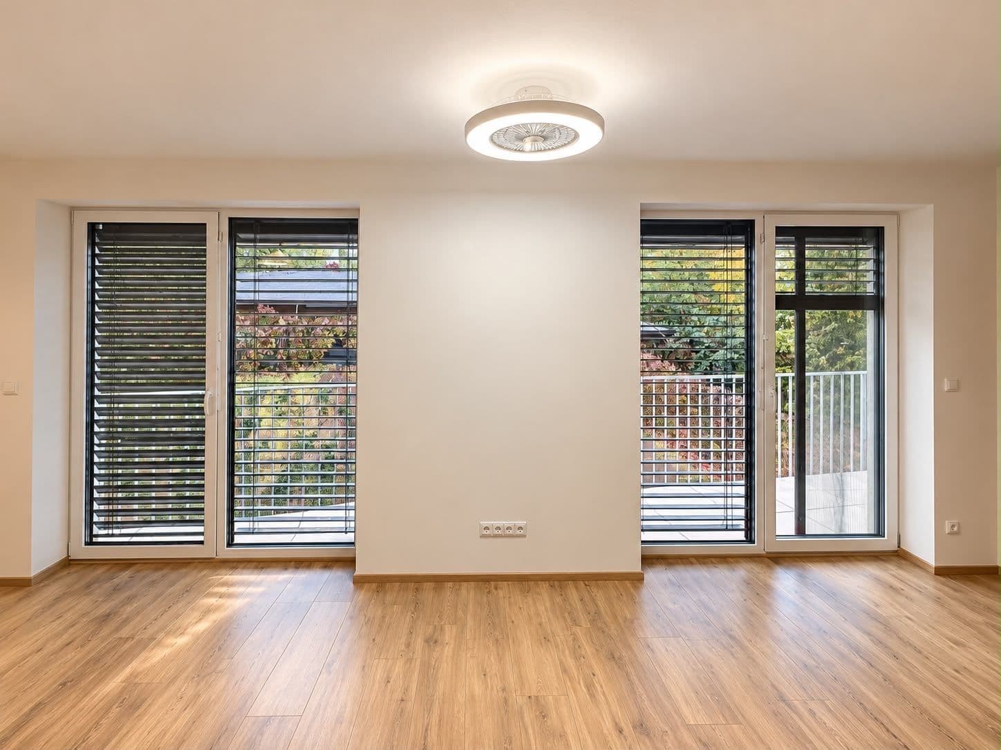 Prodej bytu 1+kk 32 m², Pod Hradem I, Zlín, Zlínský kraj Prodej bytu 1+kk 32 m², Pod Hradem I, Zlín, Zlínský kraj