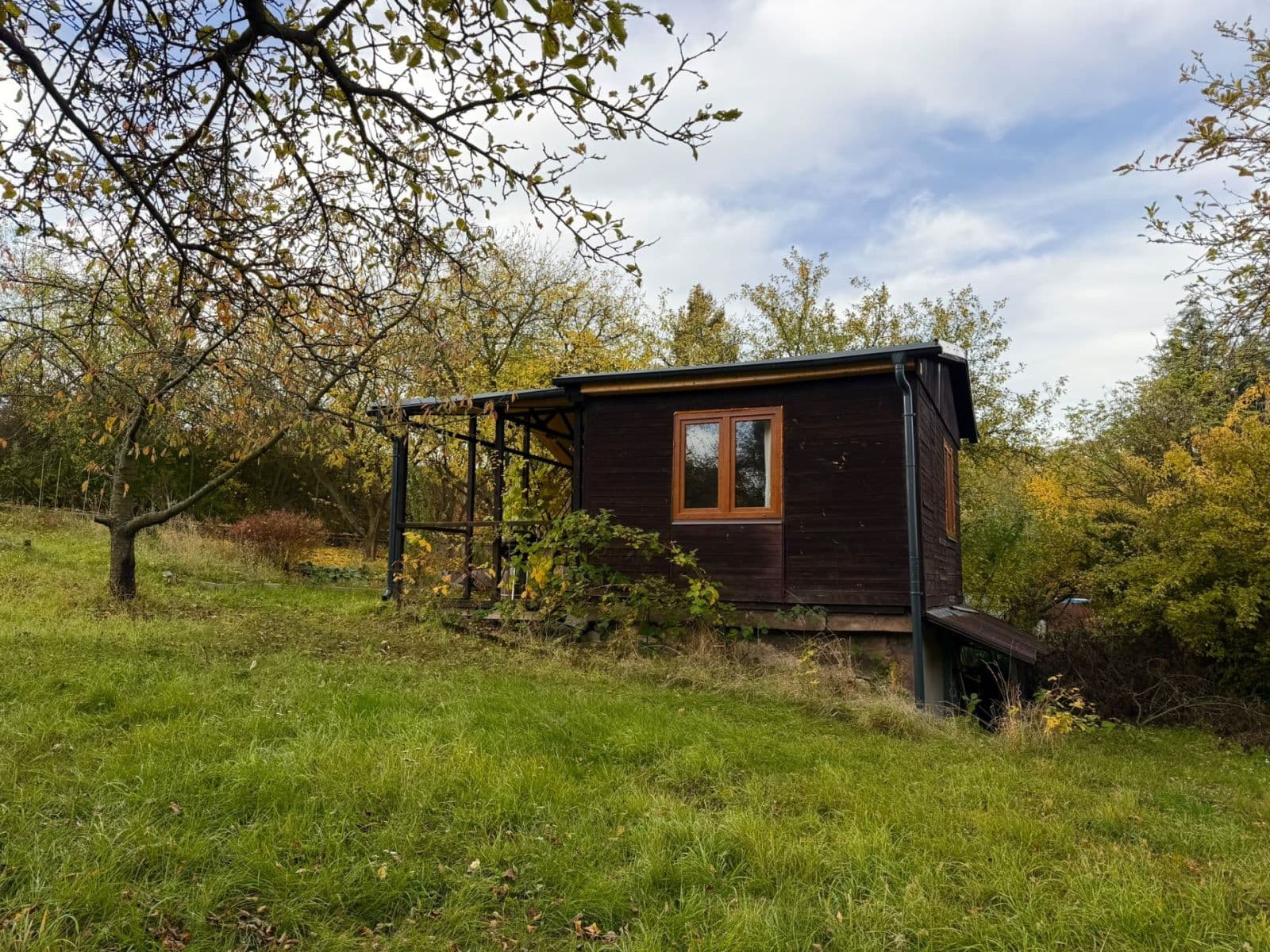 Prodej chaty, chalupy 25 m², pozemek 450 m², Bažantní, Praha, Praha Prodej chaty, chalupy 25 m², pozemek 450 m², Bažantní, Praha, Praha