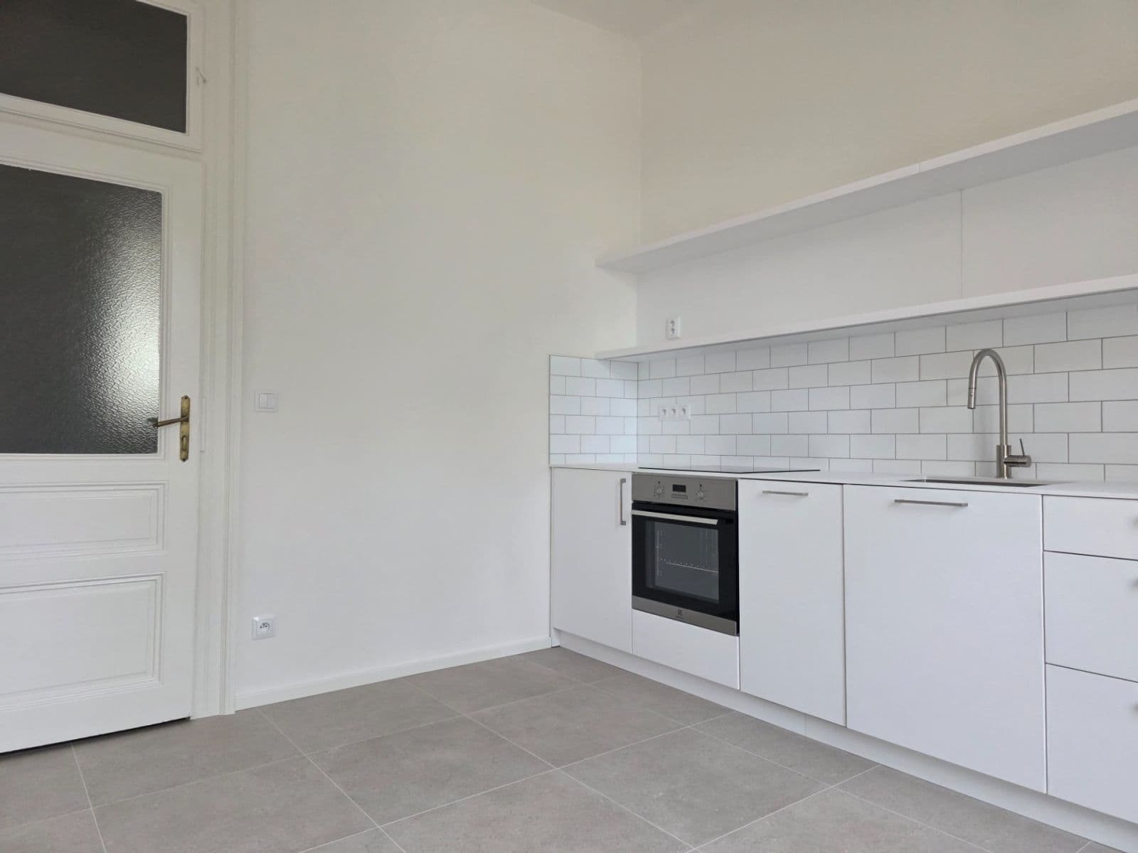 Pronájem bytu 2+1 64 m², Bořivojova, Praha, Praha Pronájem bytu 2+1 64 m², Bořivojova, Praha, Praha