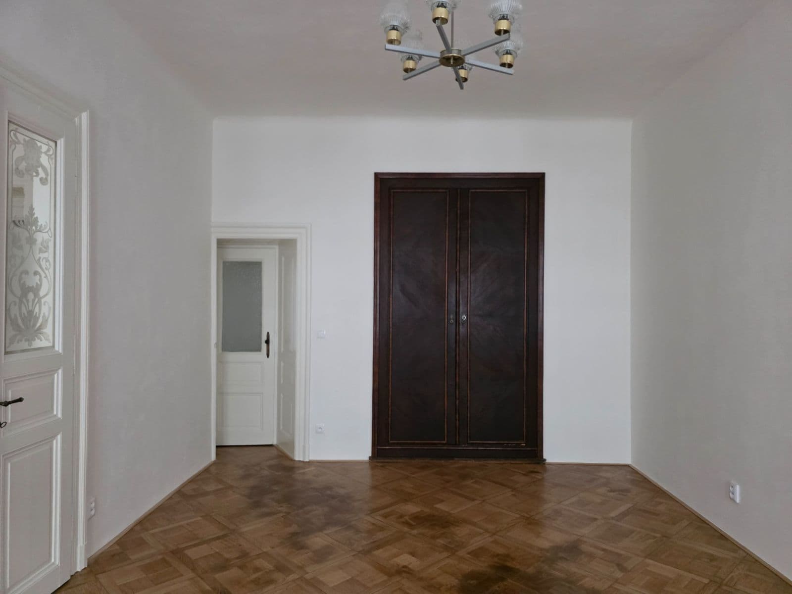 Pronájem bytu 2+1 64 m², Bořivojova, Praha, Praha Pronájem bytu 2+1 64 m², Bořivojova, Praha, Praha