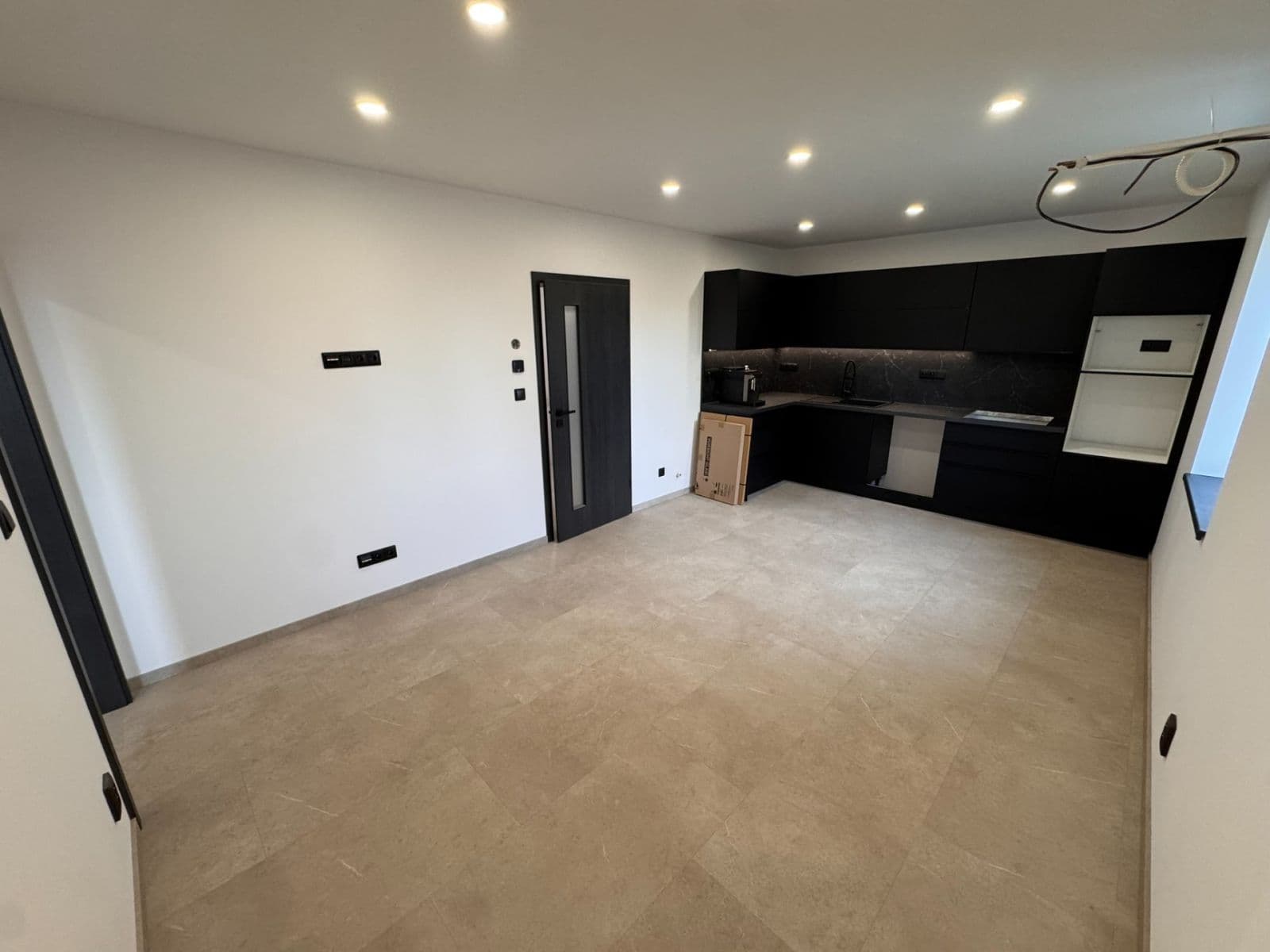 Prodej domu 142 m², pozemek 991 m², Na Poříčí, Králův Dvůr, Středočeský kraj Prodej domu 142 m², pozemek 991 m², Na Poříčí, Králův Dvůr, Středočeský kraj