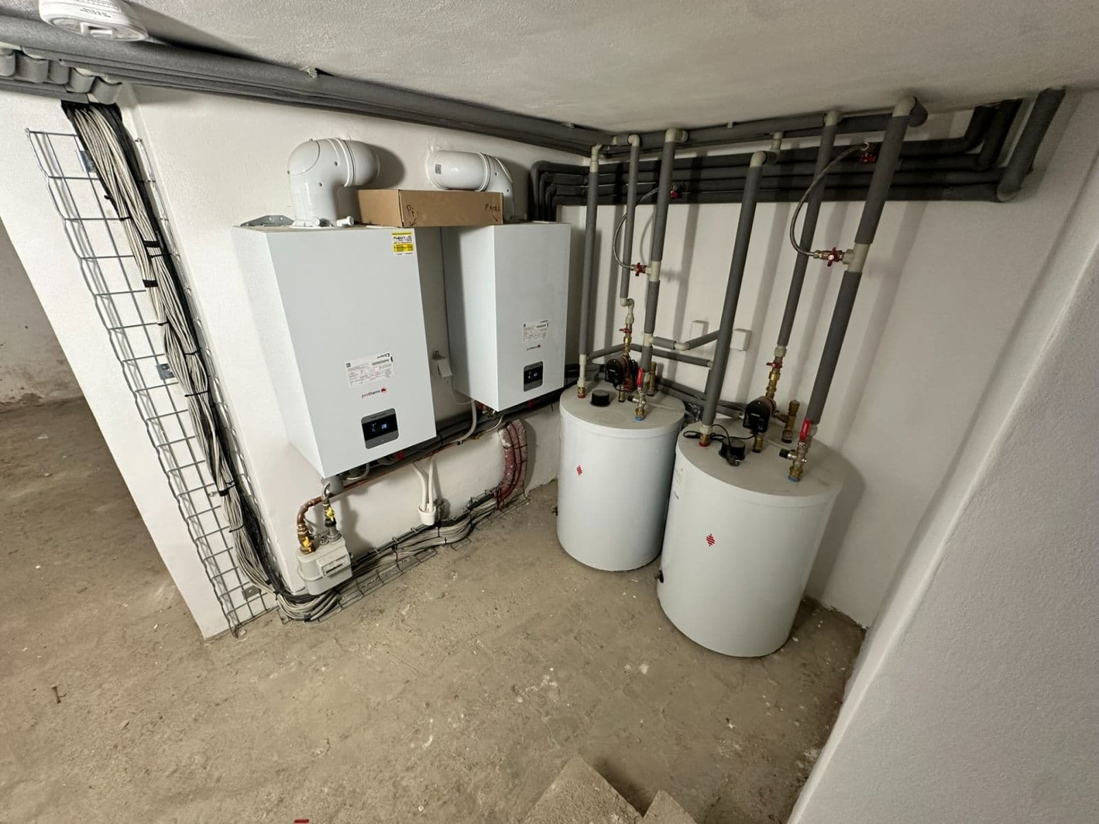 Prodej domu 142 m², pozemek 991 m², Na Poříčí, Králův Dvůr, Středočeský kraj Prodej domu 142 m², pozemek 991 m², Na Poříčí, Králův Dvůr, Středočeský kraj