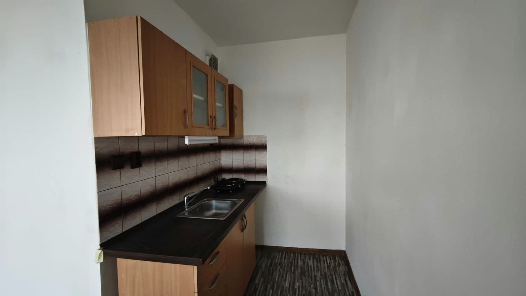 Pronájem bytu 1+kk 29 m², Březenecká, Chomutov, Ústecký kraj Pronájem bytu 1+kk 29 m², Březenecká, Chomutov, Ústecký kraj