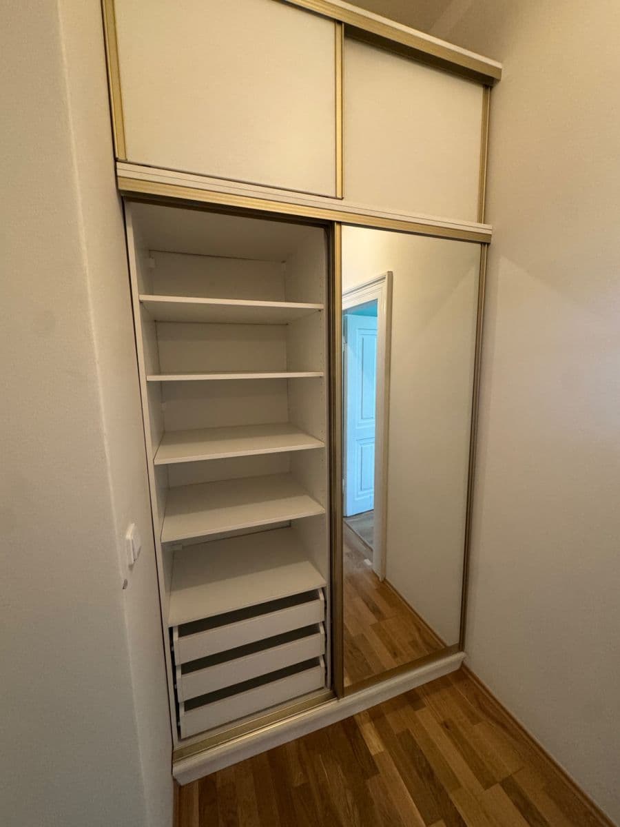 Pronájem bytu 2+1 69 m², Slezská, Praha, Praha Pronájem bytu 2+1 69 m², Slezská, Praha, Praha