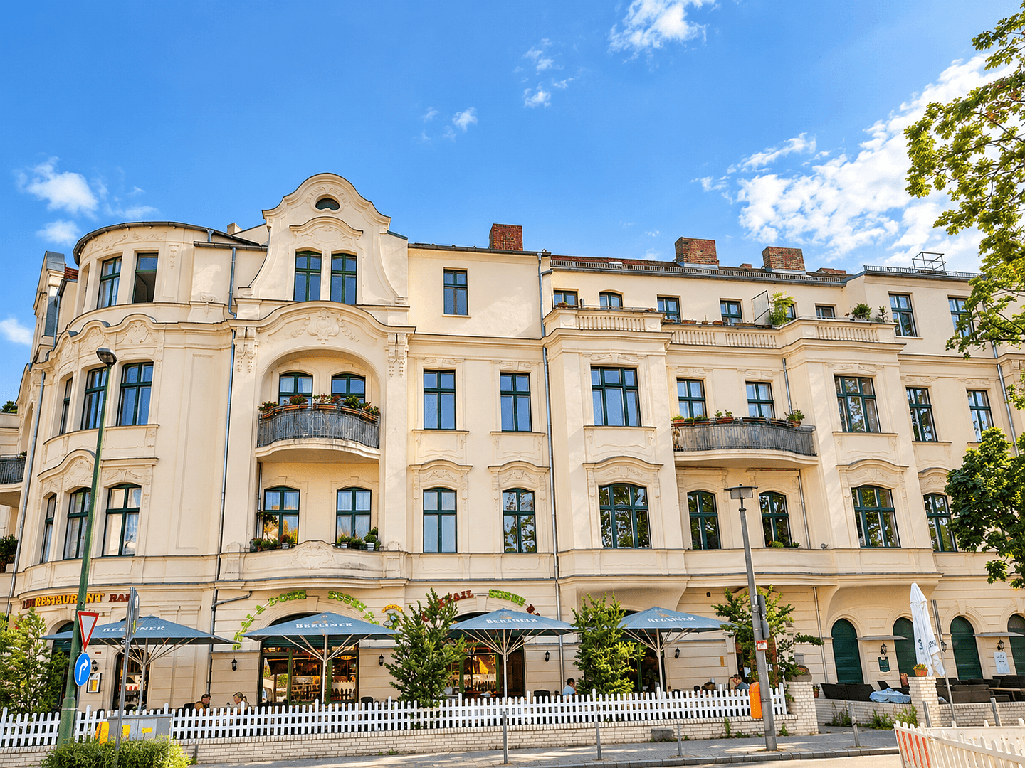 Pronájem bytu 6+1 204 m², Wandlitzstr. 1-3, Berlin, Berlín Pronájem bytu 6+1 204 m², Wandlitzstr. 1-3, Berlin, Berlín