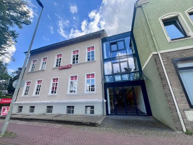 Pronájem kanceláře 148 m², Moltkestr, Gütersloh, Severní Porýní-Vestfálsko Pronájem kanceláře 148 m², Moltkestr, Gütersloh, Severní Porýní-Vestfálsko
