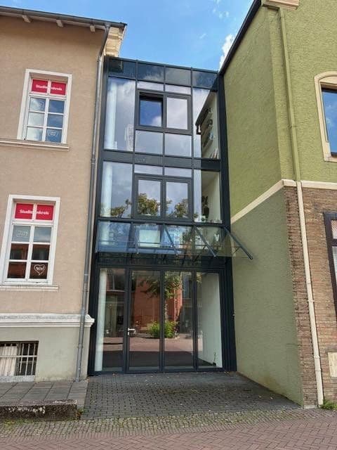 Pronájem kanceláře 148 m², Moltkestr, Gütersloh, Severní Porýní-Vestfálsko Pronájem kanceláře 148 m², Moltkestr, Gütersloh, Severní Porýní-Vestfálsko