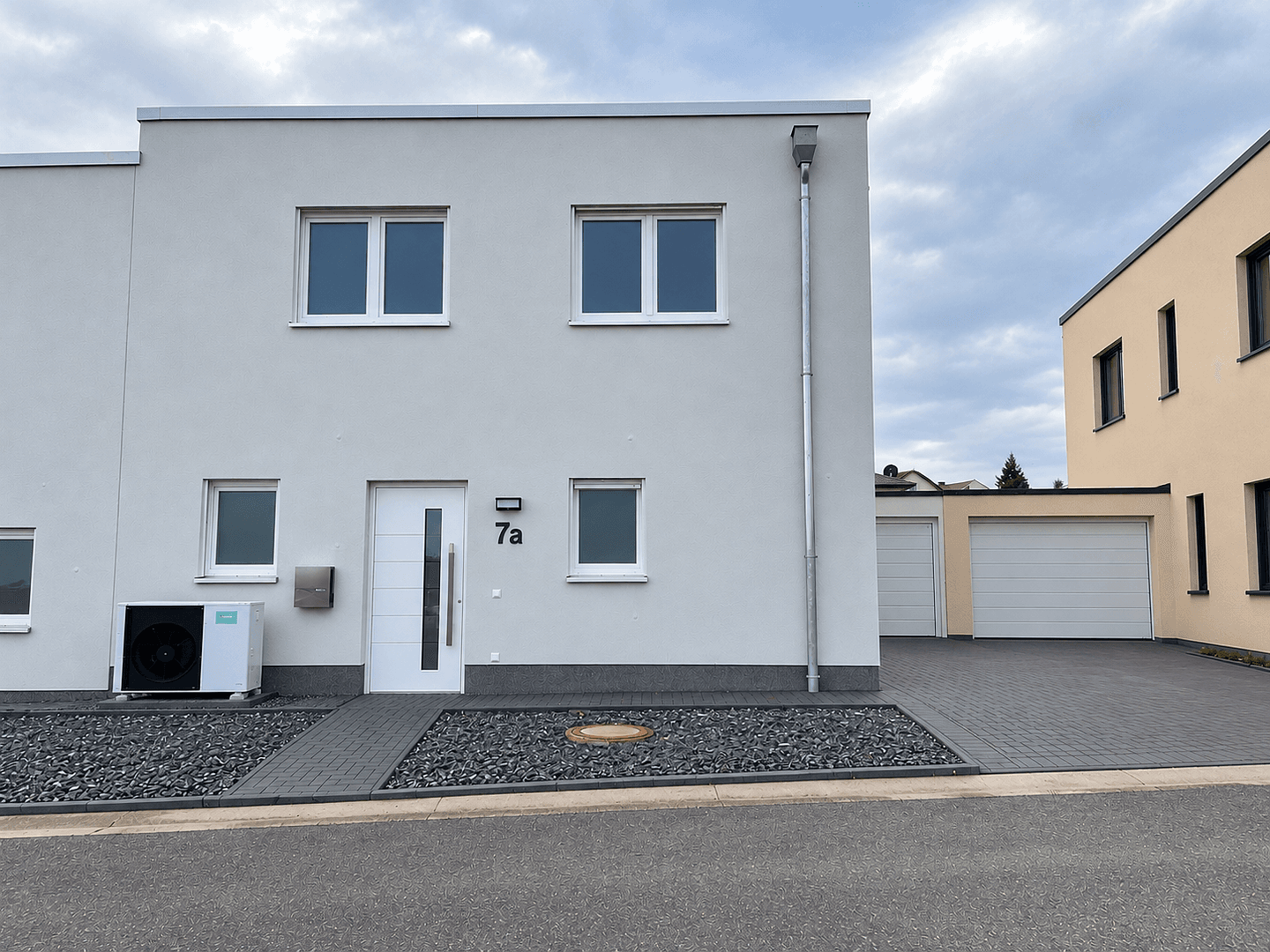 Pronájem domu 165 m², pozemek 277 m², An der Wachhecke 7a, Bad Münstereifel, Severní Porýní-Vestfálsko Pronájem domu 165 m², pozemek 277 m², An der Wachhecke 7a, Bad Münstereifel, Severní Porýní-Vestfálsko