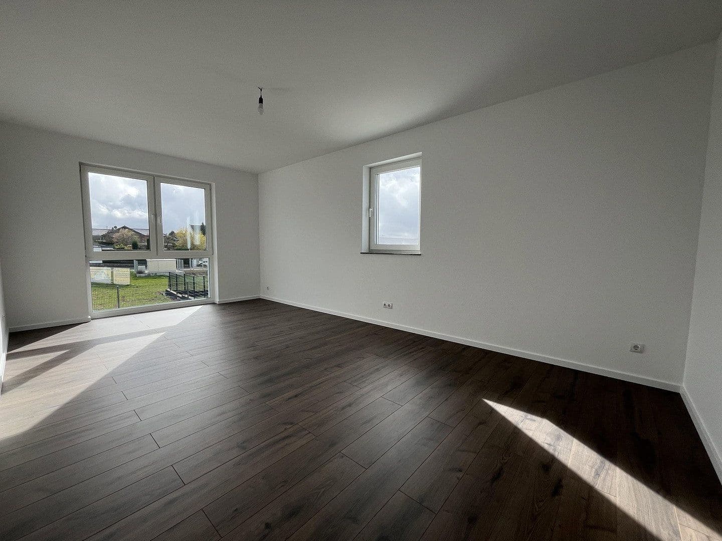 Pronájem domu 165 m², pozemek 277 m², An der Wachhecke 7a, Bad Münstereifel, Severní Porýní-Vestfálsko Pronájem domu 165 m², pozemek 277 m², An der Wachhecke 7a, Bad Münstereifel, Severní Porýní-Vestfálsko