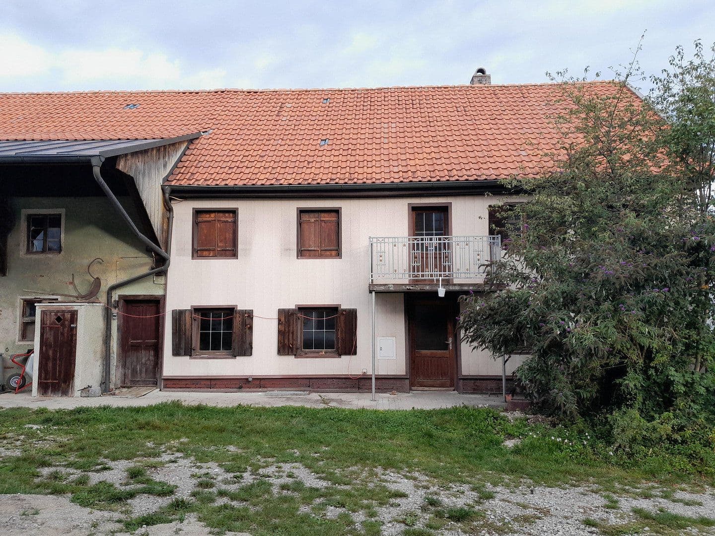 Prodej domu 170 m², pozemek 1.155 m², Dorfstr. 28, Schwabhausen, Bavorsko Prodej domu 170 m², pozemek 1.155 m², Dorfstr. 28, Schwabhausen, Bavorsko