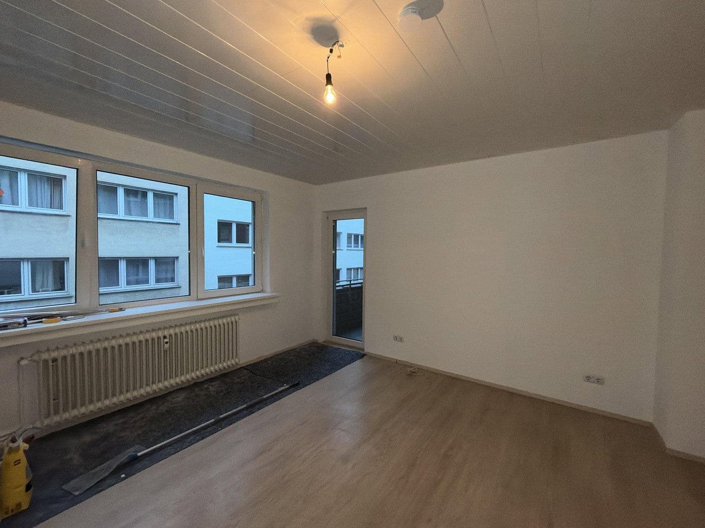 Pronájem bytu 3+1 75 m², Ravensberger Str. 91, Wuppertal, Severní Porýní-Vestfálsko Pronájem bytu 3+1 75 m², Ravensberger Str. 91, Wuppertal, Severní Porýní-Vestfálsko