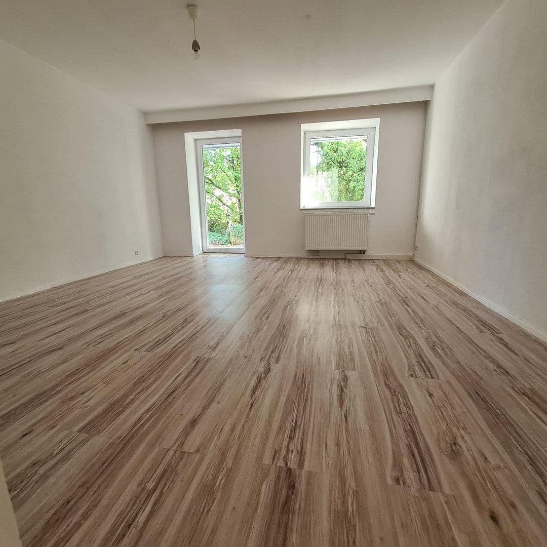 Pronájem bytu 2+1 77 m², Leonberg, Bádensko-Württembersko Pronájem bytu 2+1 77 m², Leonberg, Bádensko-Württembersko