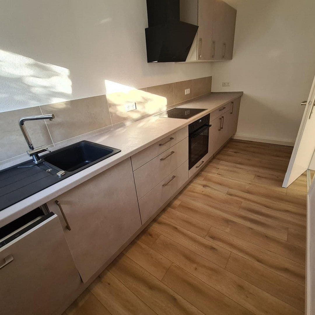 Pronájem bytu 2+1 77 m², Leonberg, Bádensko-Württembersko Pronájem bytu 2+1 77 m², Leonberg, Bádensko-Württembersko