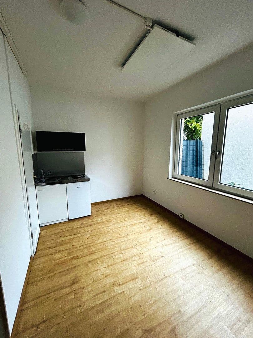 Pronájem kanceláře 20 m², Klever Platz 4, Wuppertal, Severní Porýní-Vestfálsko Pronájem kanceláře 20 m², Klever Platz 4, Wuppertal, Severní Porýní-Vestfálsko