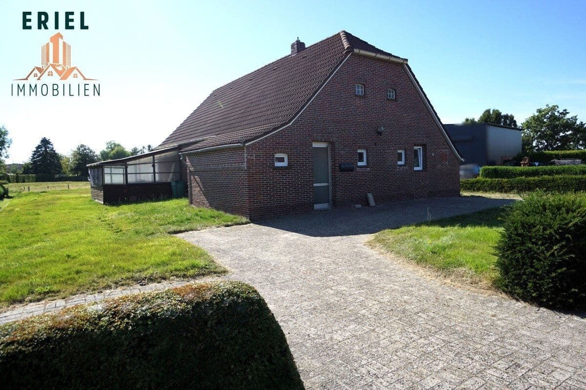 Prodej domu 205 m², pozemek 1.625 m², Aurich, Dolní Sasko Prodej domu 205 m², pozemek 1.625 m², Aurich, Dolní Sasko