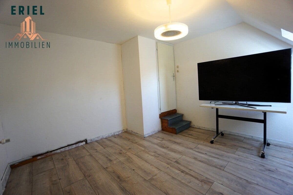 Prodej domu 205 m², pozemek 1.625 m², Aurich, Dolní Sasko Prodej domu 205 m², pozemek 1.625 m², Aurich, Dolní Sasko
