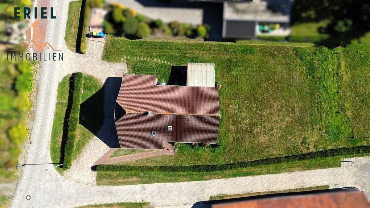 Prodej domu 205 m², pozemek 1.625 m², Aurich, Dolní Sasko Prodej domu 205 m², pozemek 1.625 m², Aurich, Dolní Sasko