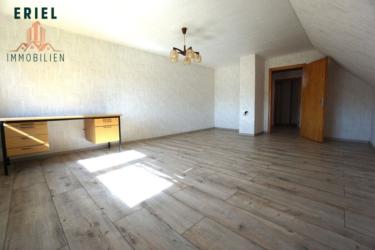Prodej domu 205 m², pozemek 1.625 m², Aurich, Dolní Sasko Prodej domu 205 m², pozemek 1.625 m², Aurich, Dolní Sasko