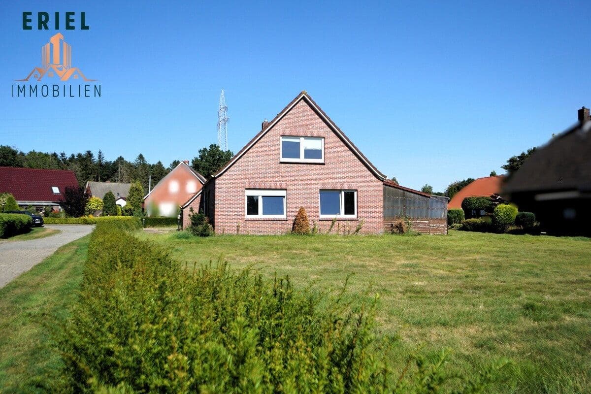 Prodej domu 205 m², pozemek 1.625 m², Aurich, Dolní Sasko Prodej domu 205 m², pozemek 1.625 m², Aurich, Dolní Sasko