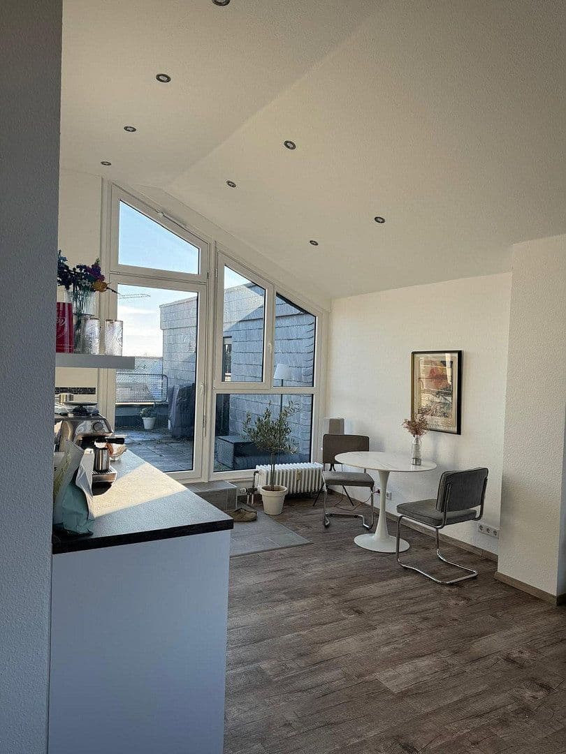 Pronájem bytu 1+kk 68 m², Münster, Severní Porýní-Vestfálsko Pronájem bytu 1+kk 68 m², Münster, Severní Porýní-Vestfálsko
