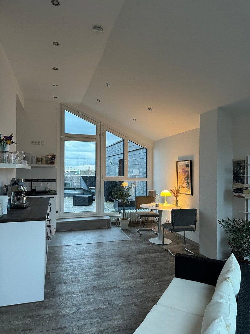 Pronájem bytu 1+kk 68 m², Münster, Severní Porýní-Vestfálsko Pronájem bytu 1+kk 68 m², Münster, Severní Porýní-Vestfálsko