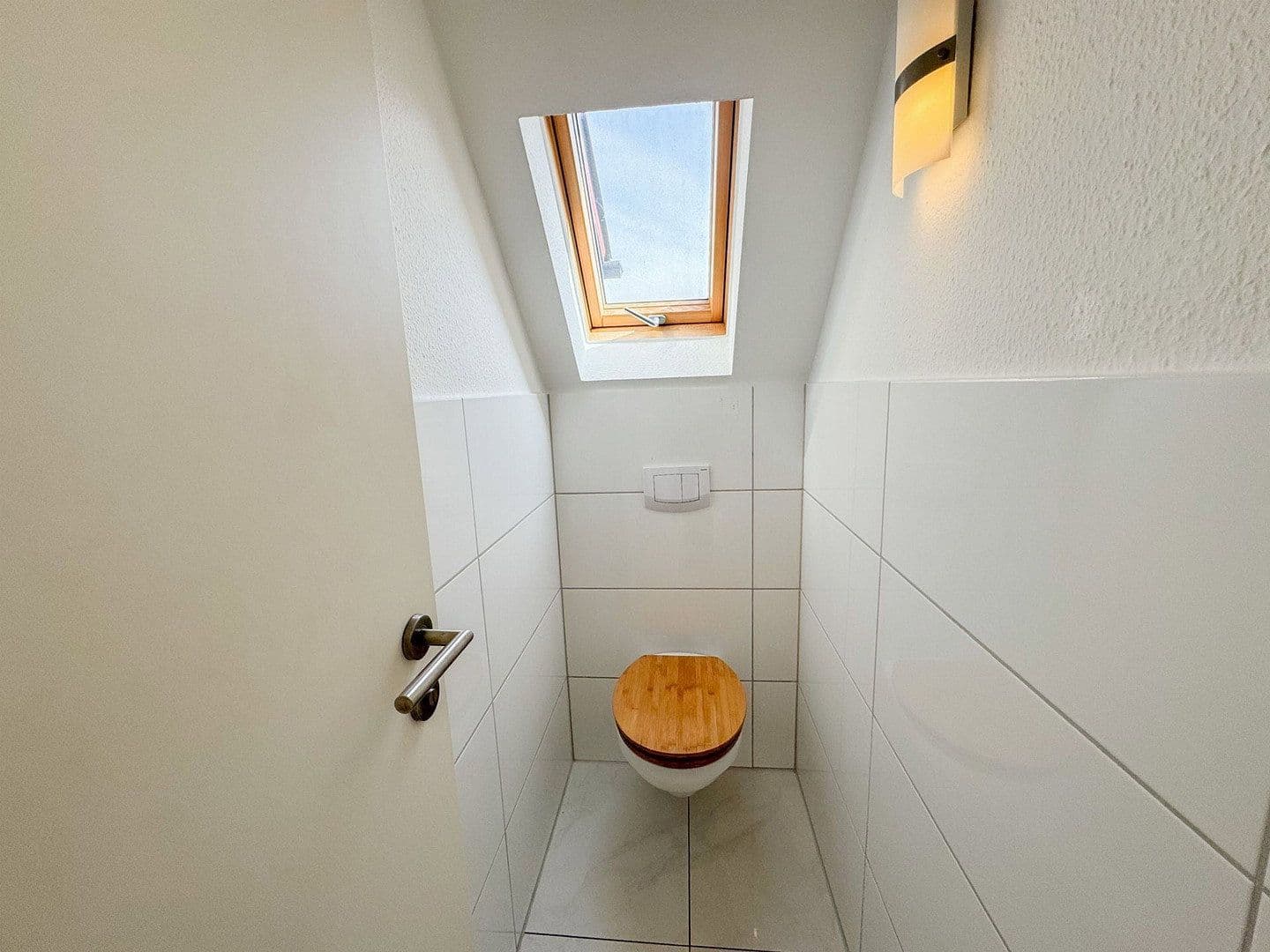 Prodej bytu 3+kk 94 m², Stuttgart, Bádensko-Württembersko Prodej bytu 3+kk 94 m², Stuttgart, Bádensko-Württembersko