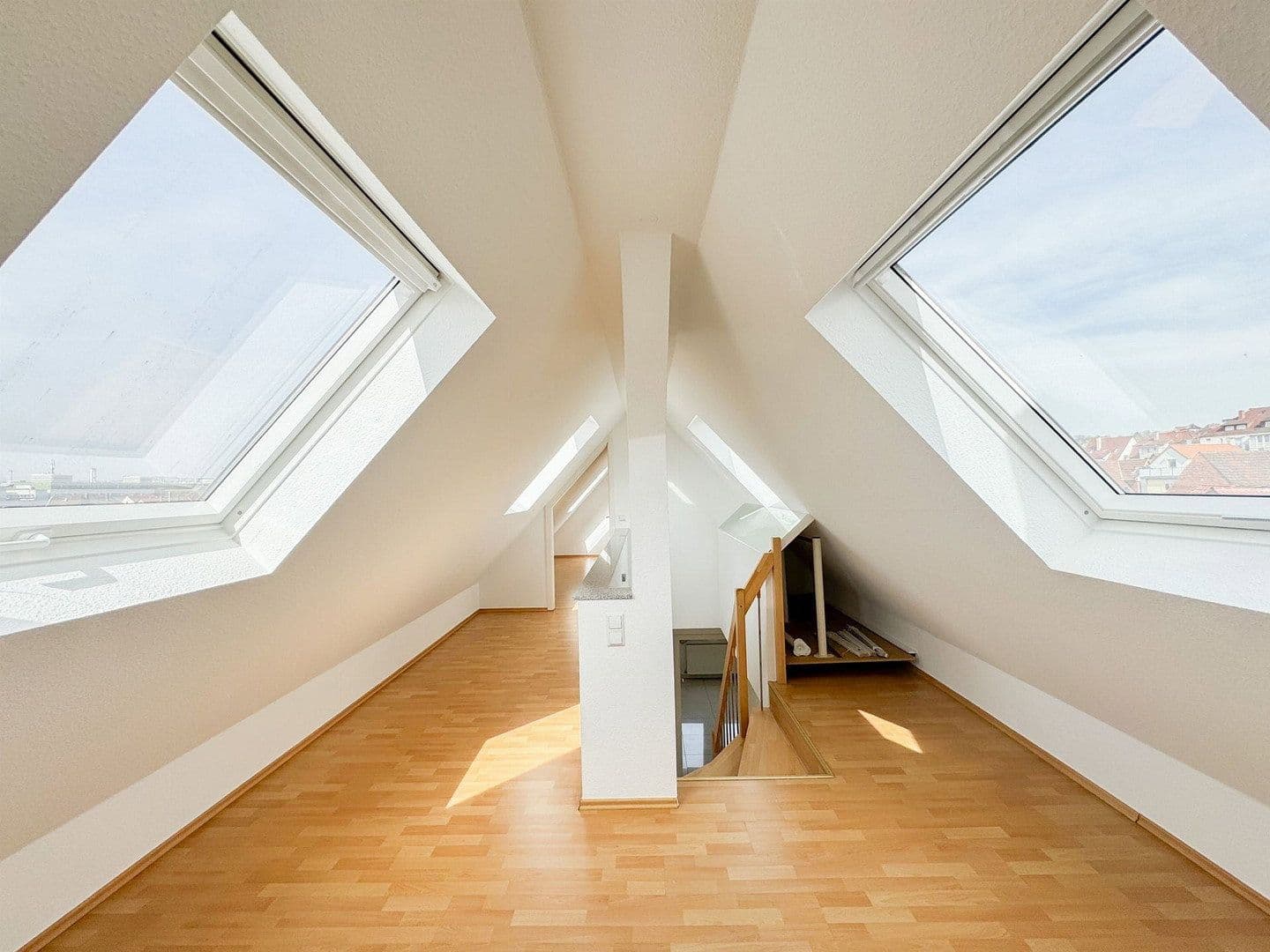 Prodej bytu 3+kk 94 m², Stuttgart, Bádensko-Württembersko Prodej bytu 3+kk 94 m², Stuttgart, Bádensko-Württembersko