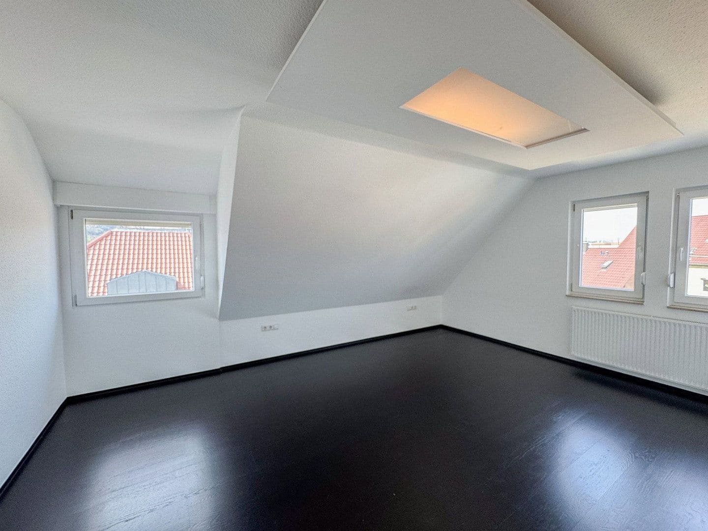 Prodej bytu 3+kk 94 m², Stuttgart, Bádensko-Württembersko Prodej bytu 3+kk 94 m², Stuttgart, Bádensko-Württembersko
