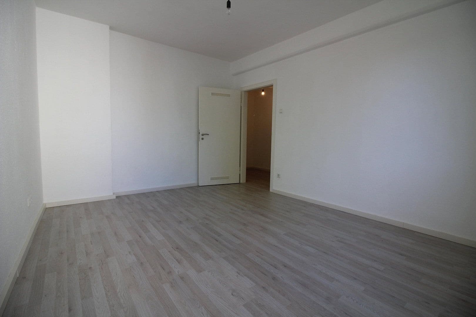 Pronájem bytu 2+1 55 m², Dortmund, Severní Porýní-Vestfálsko Pronájem bytu 2+1 55 m², Dortmund, Severní Porýní-Vestfálsko