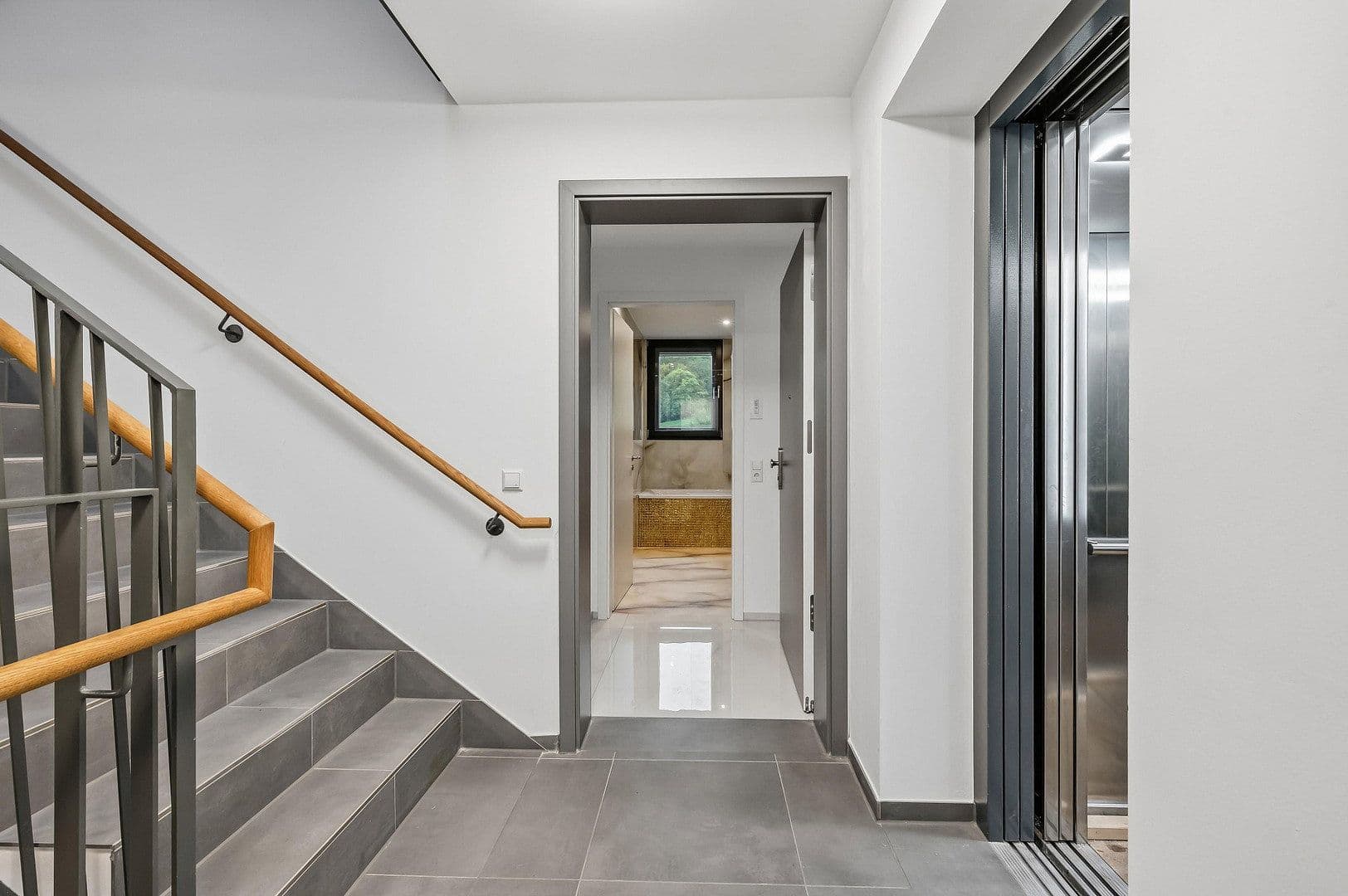 Prodej bytu 4+1 93 m², Hechinger Strasse 86, Tübingen, Bádensko-Württembersko Prodej bytu 4+1 93 m², Hechinger Strasse 86, Tübingen, Bádensko-Württembersko