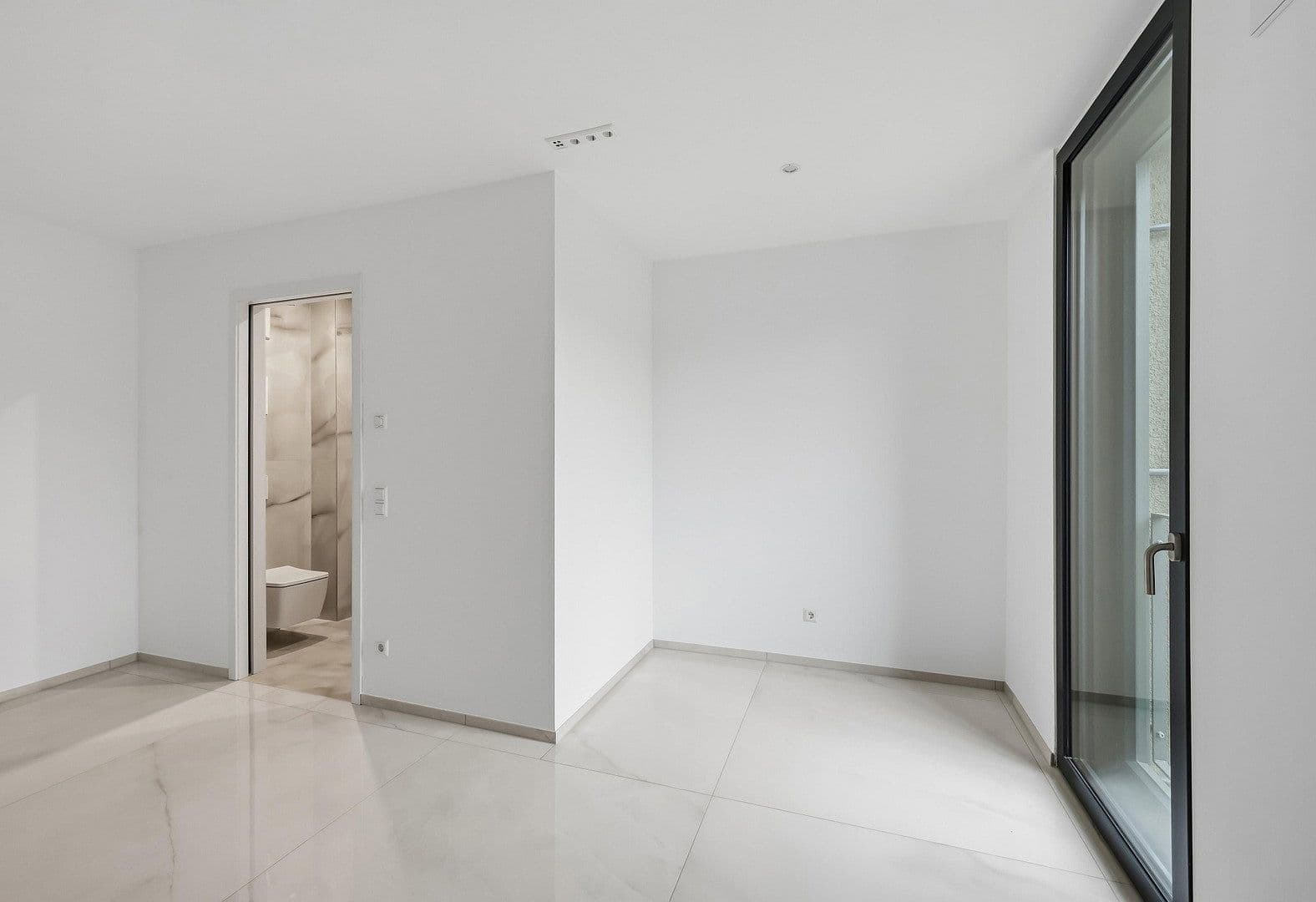 Prodej bytu 4+1 93 m², Hechinger Strasse 86, Tübingen, Bádensko-Württembersko Prodej bytu 4+1 93 m², Hechinger Strasse 86, Tübingen, Bádensko-Württembersko