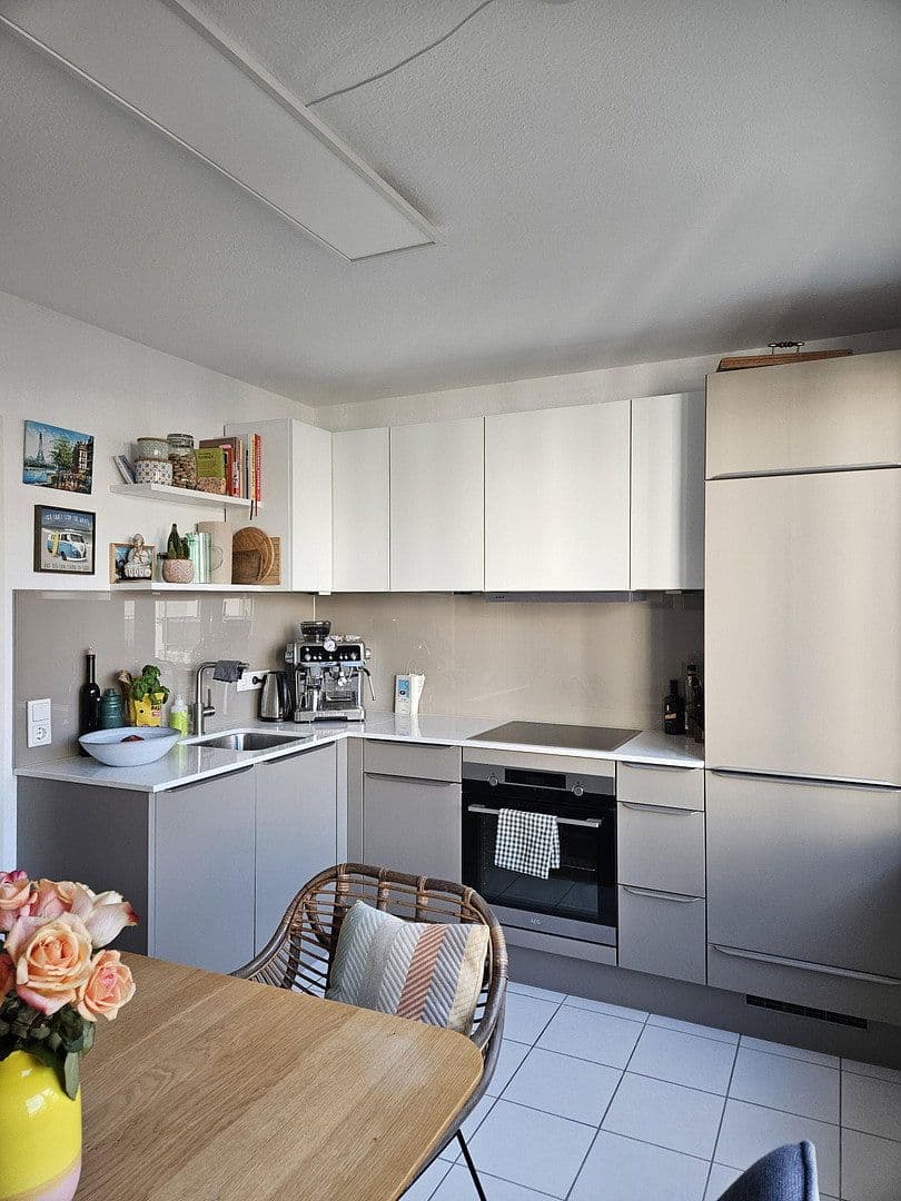 Prodej bytu 2+1 61 m², Wallaustr. 65, Main, Porýní-Falc Prodej bytu 2+1 61 m², Wallaustr. 65, Main, Porýní-Falc