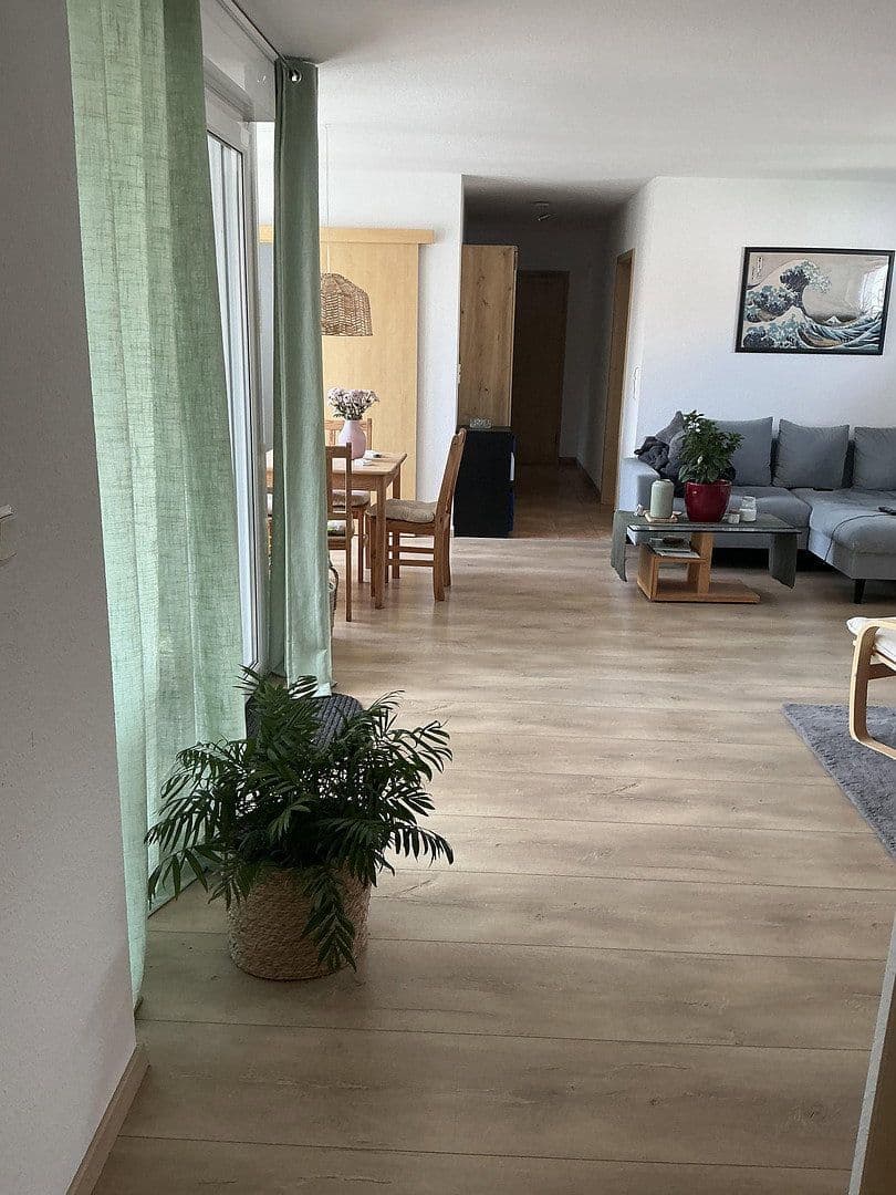 Prodej bytu 3+1 90 m², Hochheim, Hessen Prodej bytu 3+1 90 m², Hochheim, Hessen