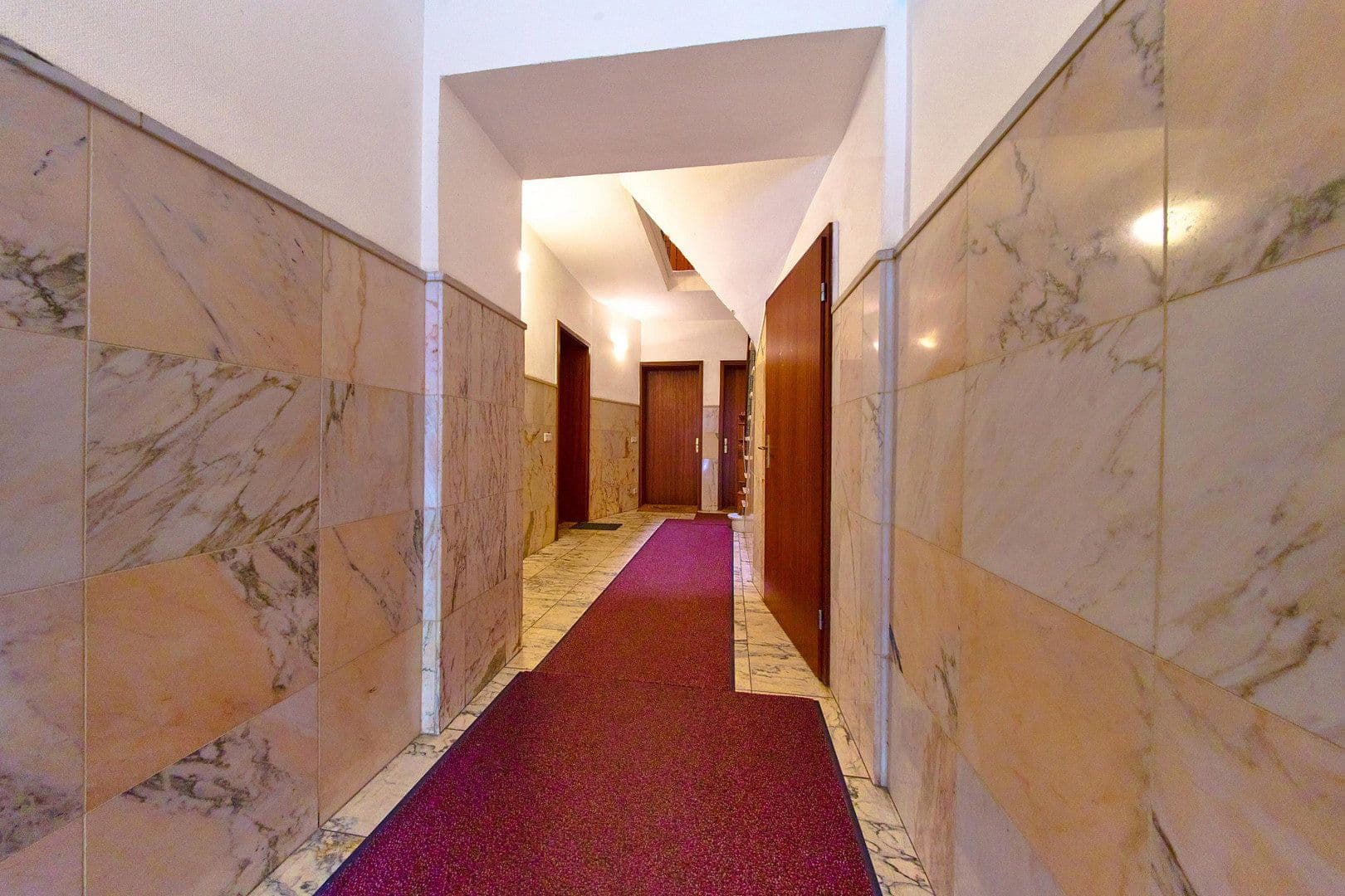 Prodej bytu 2+1 47 m², Hamburg, Hamburg Prodej bytu 2+1 47 m², Hamburg, Hamburg