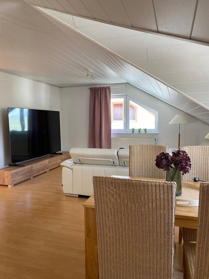 Pronájem bytu 3+1 85 m², Ingelfingen, Bádensko-Württembersko Pronájem bytu 3+1 85 m², Ingelfingen, Bádensko-Württembersko