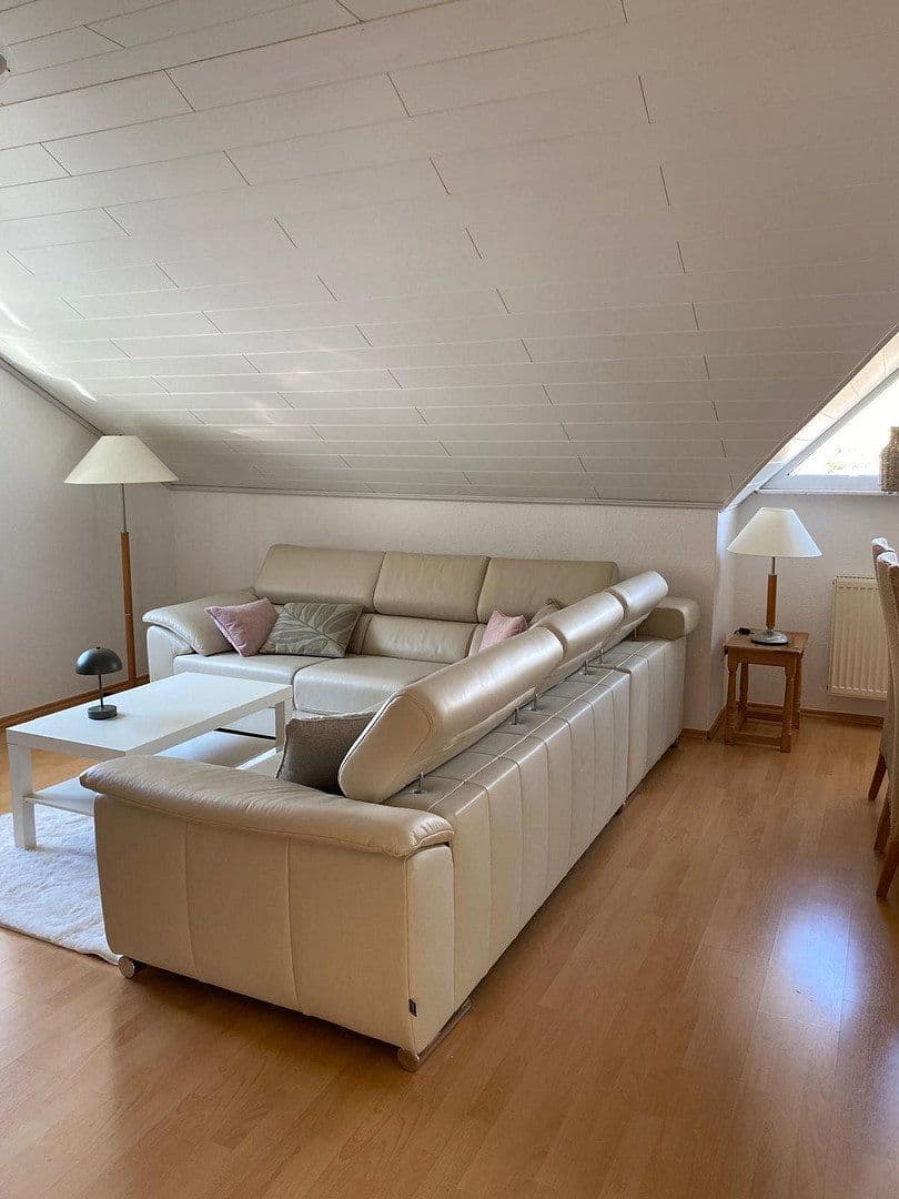 Pronájem bytu 3+1 85 m², Ingelfingen, Bádensko-Württembersko Pronájem bytu 3+1 85 m², Ingelfingen, Bádensko-Württembersko