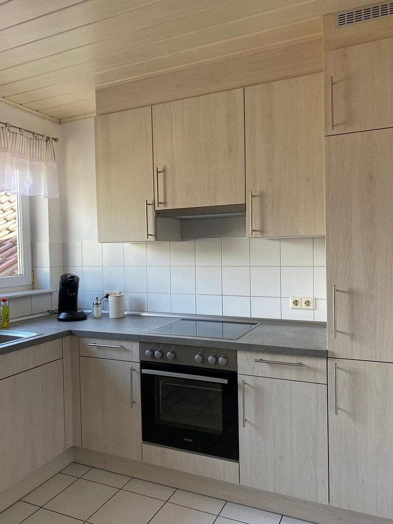 Pronájem bytu 3+1 85 m², Ingelfingen, Bádensko-Württembersko Pronájem bytu 3+1 85 m², Ingelfingen, Bádensko-Württembersko