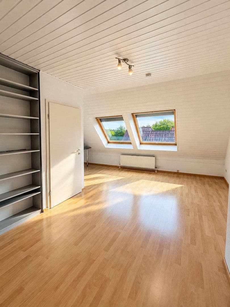 Prodej domu 123 m², pozemek 200 m², Herzogenaurach, Bavorsko Prodej domu 123 m², pozemek 200 m², Herzogenaurach, Bavorsko