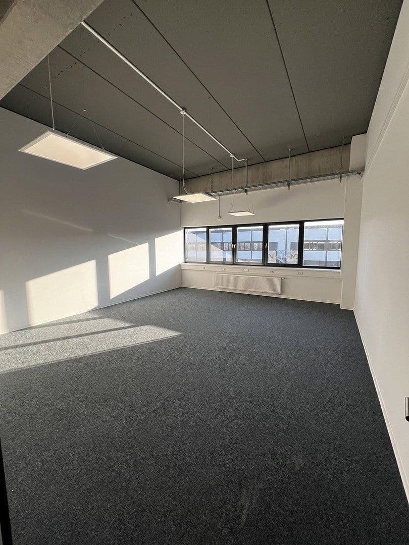 Pronájem kanceláře 301 m², Schönefeld, Braniborsko Pronájem kanceláře 301 m², Schönefeld, Braniborsko