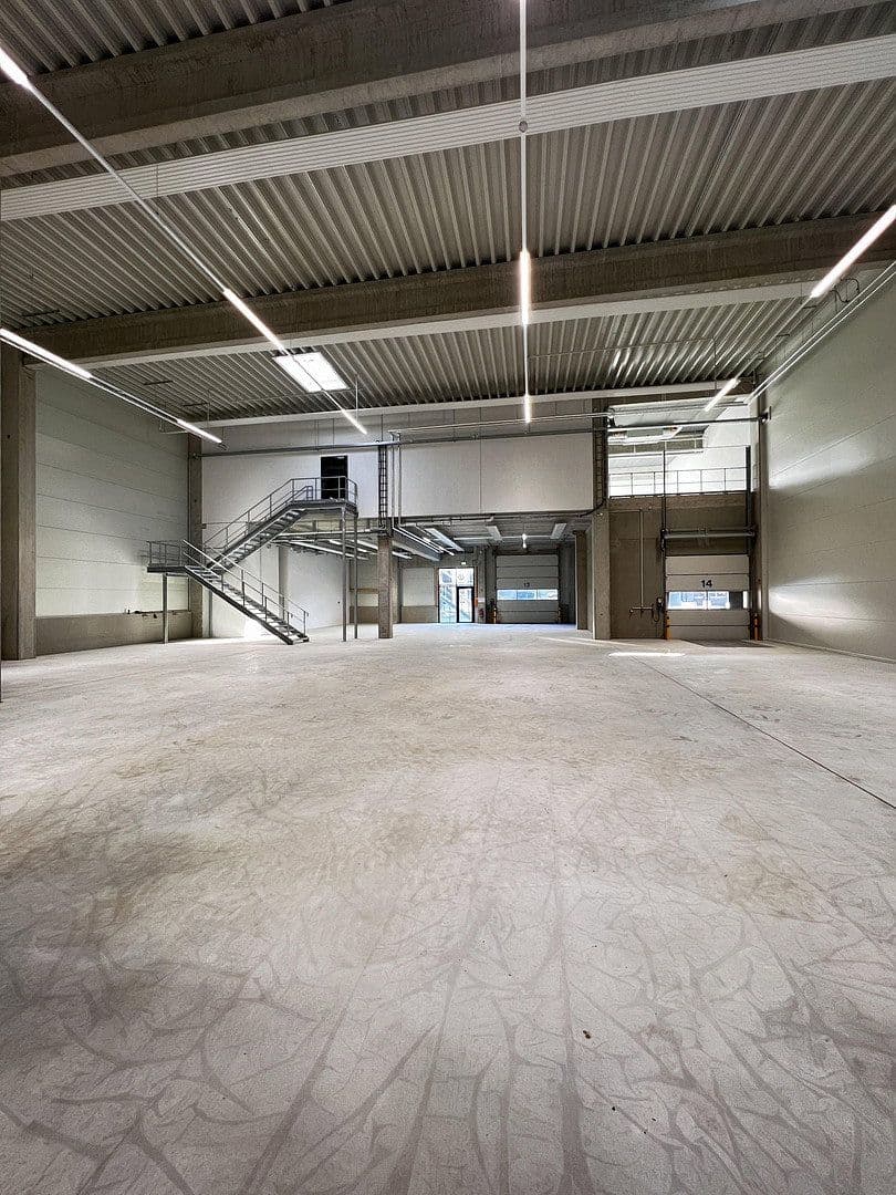 Pronájem kanceláře 301 m², Schönefeld, Braniborsko Pronájem kanceláře 301 m², Schönefeld, Braniborsko