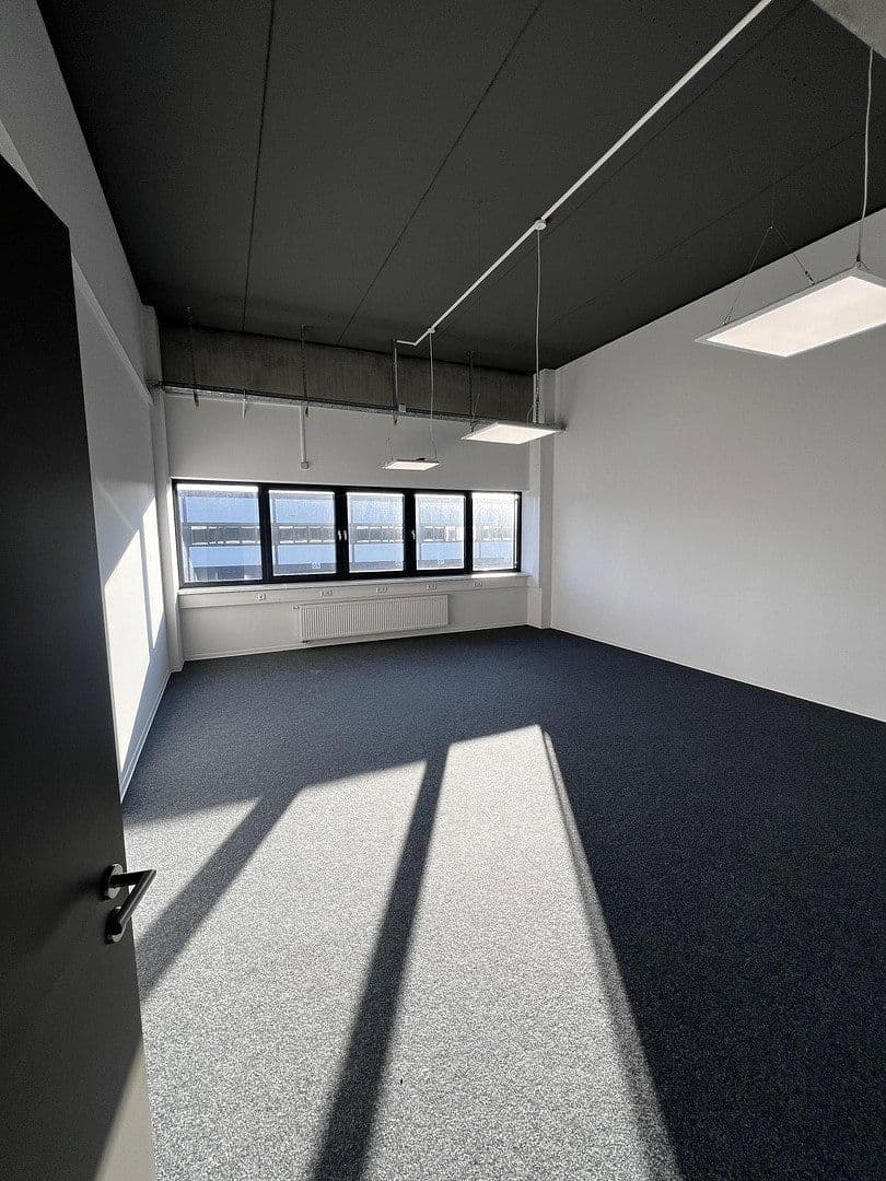 Pronájem kanceláře 301 m², Schönefeld, Braniborsko Pronájem kanceláře 301 m², Schönefeld, Braniborsko