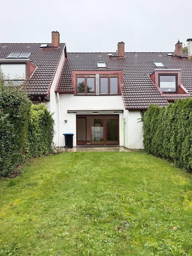 Prodej domu 100 m², pozemek 175 m², Wandsbek, Hamburg Prodej domu 100 m², pozemek 175 m², Wandsbek, Hamburg