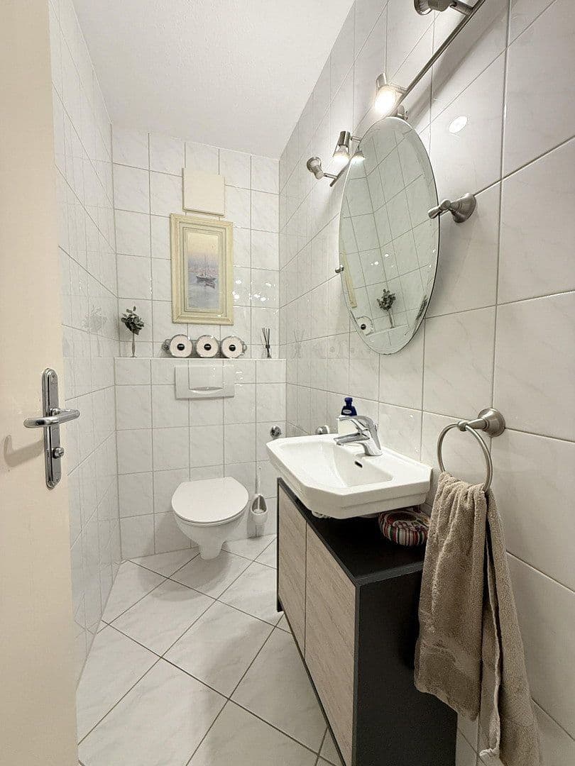 Pronájem bytu 3+1 133 m², Sulzer Straße 84/11, Wildberg, Bádensko-Württembersko Pronájem bytu 3+1 133 m², Sulzer Straße 84/11, Wildberg, Bádensko-Württembersko