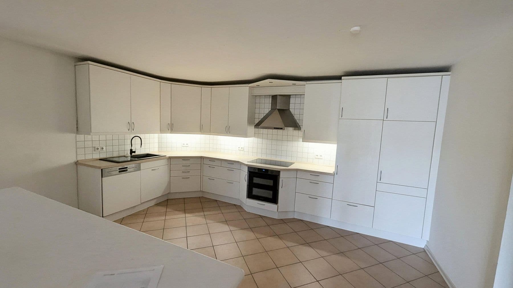Pronájem bytu 3+1 133 m², Sulzer Straße 84/11, Wildberg, Bádensko-Württembersko Pronájem bytu 3+1 133 m², Sulzer Straße 84/11, Wildberg, Bádensko-Württembersko
