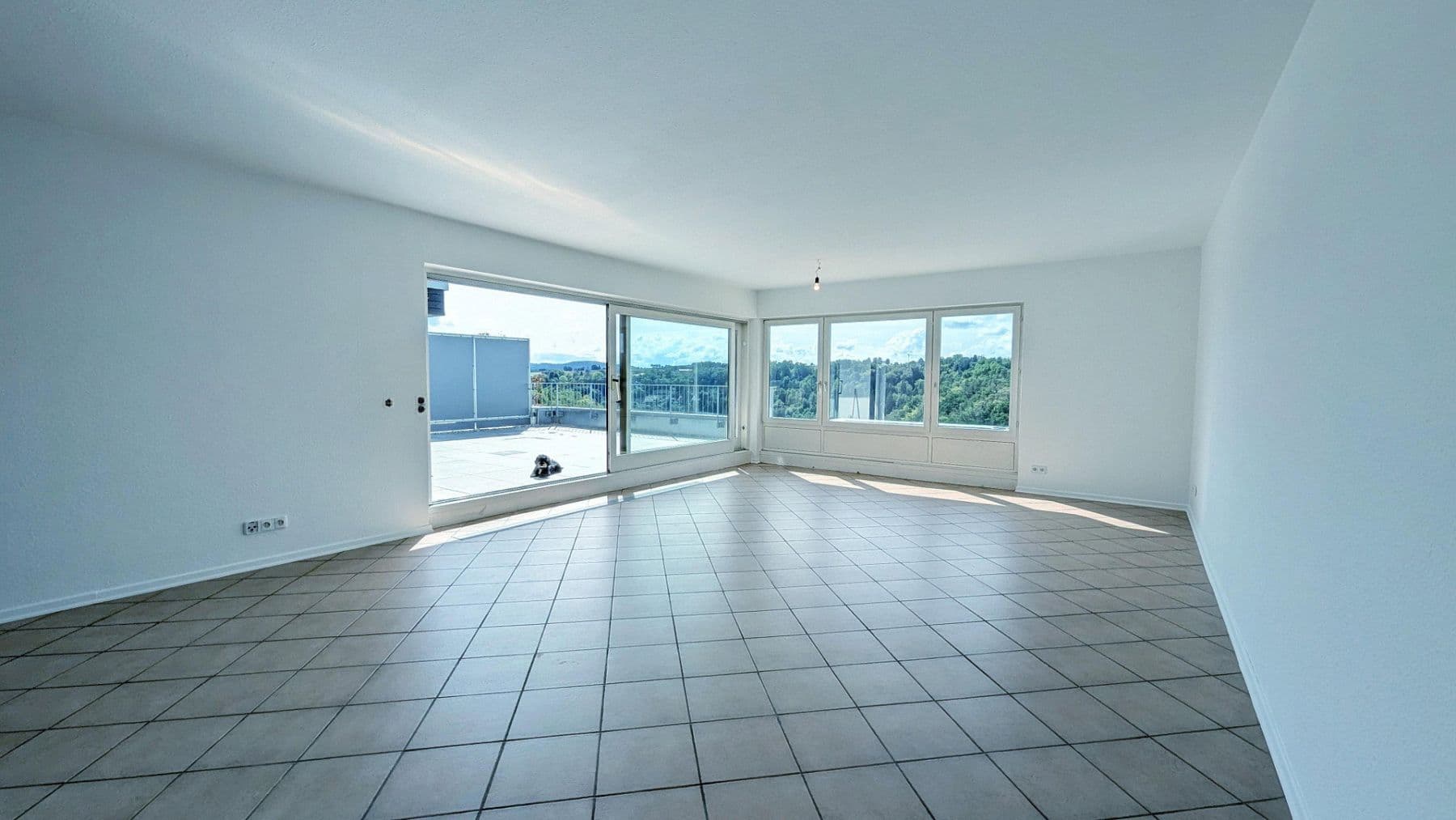 Pronájem bytu 3+1 133 m², Sulzer Straße 84/11, Wildberg, Bádensko-Württembersko Pronájem bytu 3+1 133 m², Sulzer Straße 84/11, Wildberg, Bádensko-Württembersko