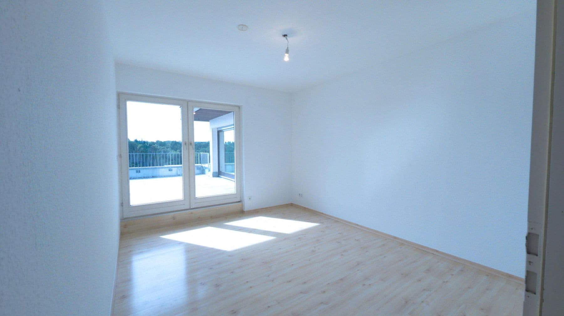Pronájem bytu 3+1 133 m², Sulzer Straße 84/11, Wildberg, Bádensko-Württembersko Pronájem bytu 3+1 133 m², Sulzer Straße 84/11, Wildberg, Bádensko-Württembersko
