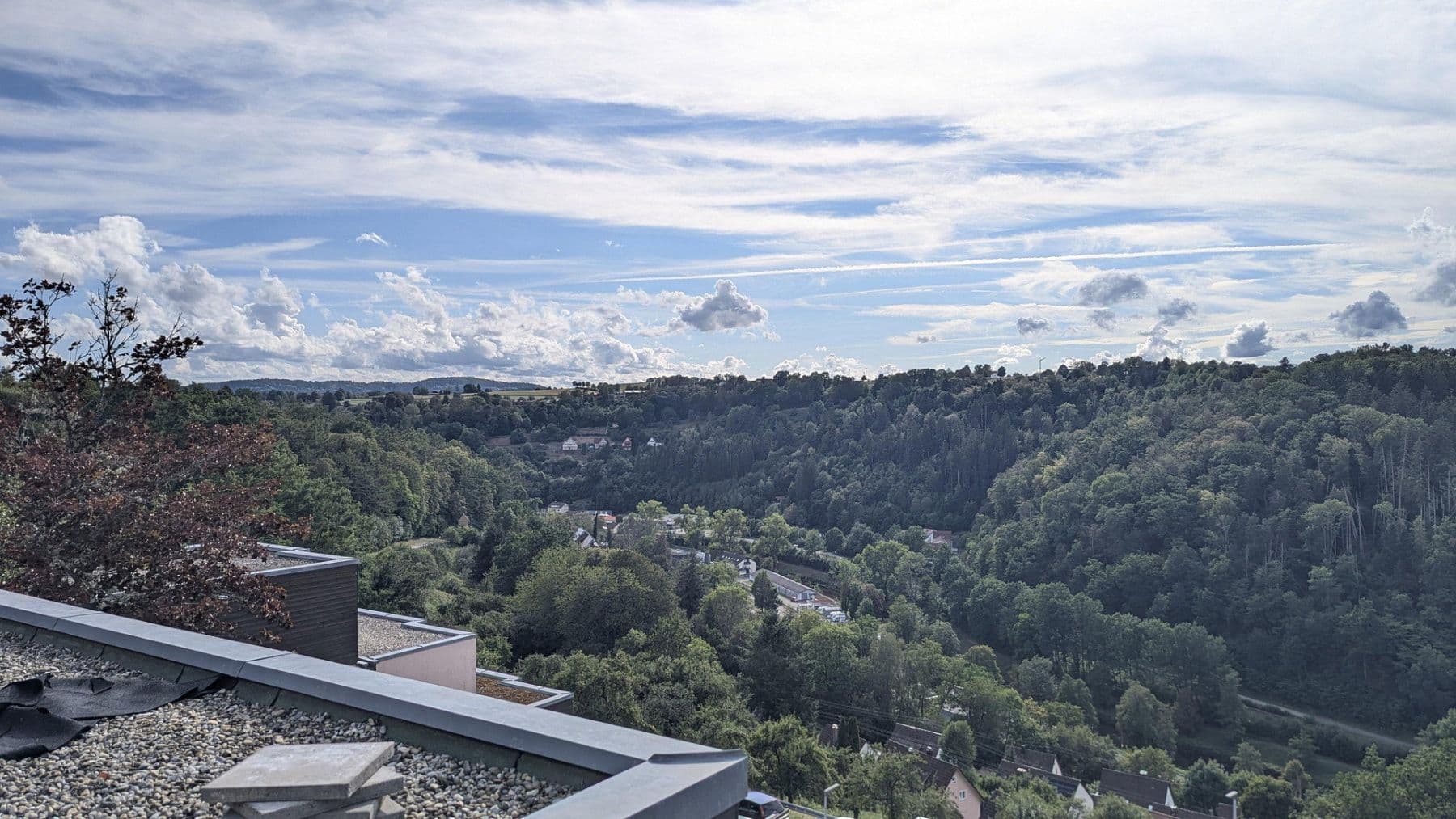 Pronájem bytu 3+1 133 m², Sulzer Straße 84/11, Wildberg, Bádensko-Württembersko Pronájem bytu 3+1 133 m², Sulzer Straße 84/11, Wildberg, Bádensko-Württembersko