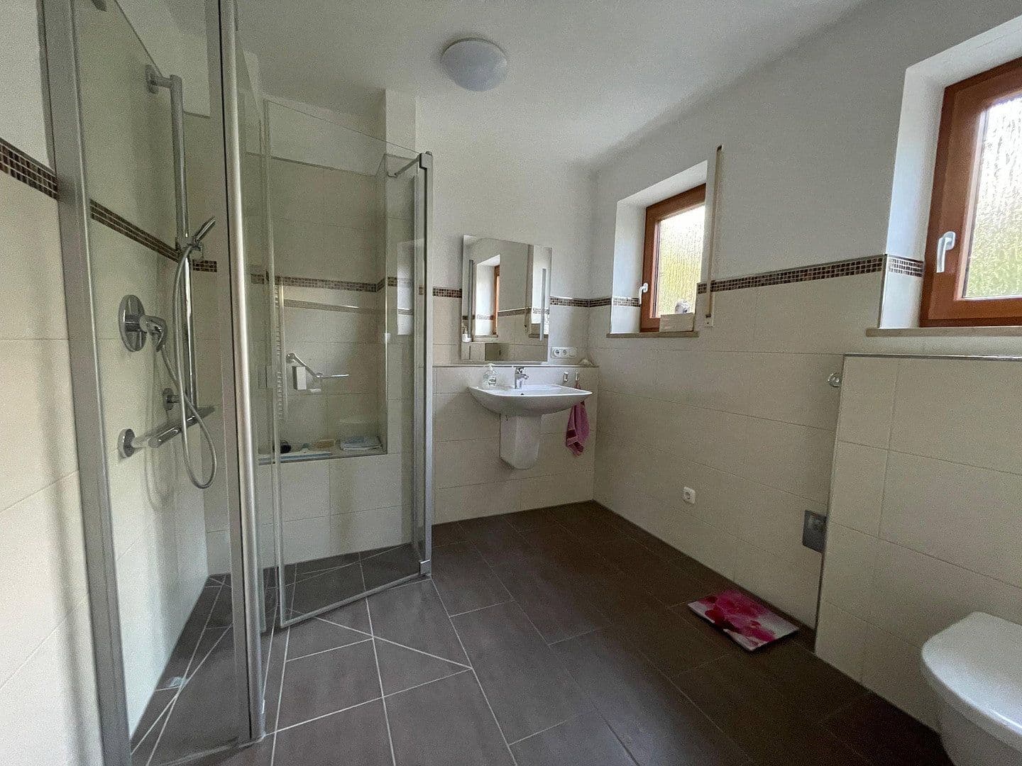 Prodej domu 190 m², pozemek 721 m², Vilsbiburg, Bavorsko Prodej domu 190 m², pozemek 721 m², Vilsbiburg, Bavorsko